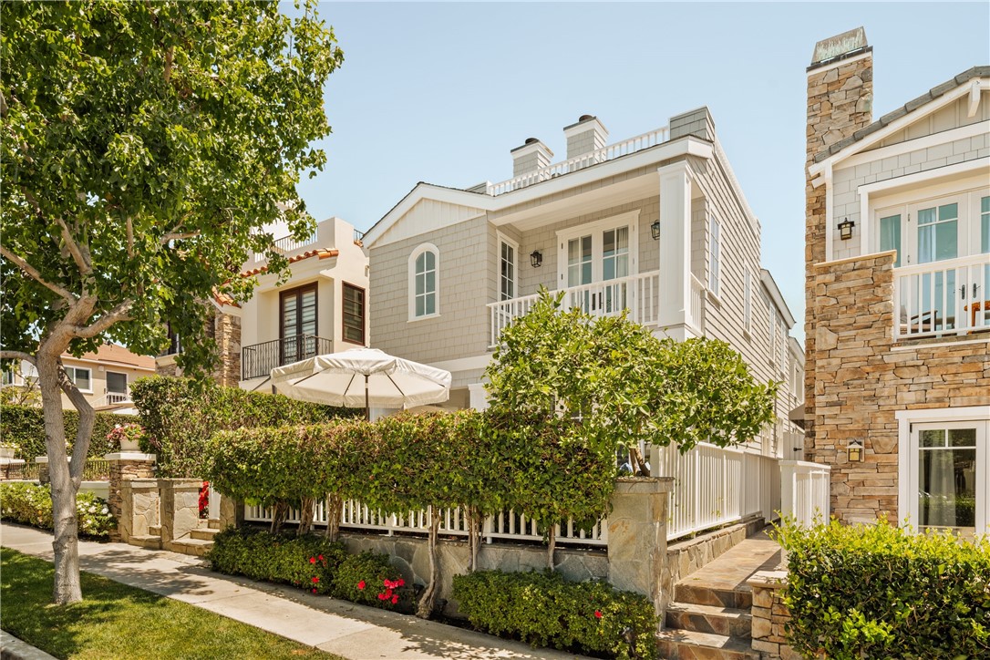 702 1/2 Acacia Avenue, Corona Del Mar CA 92625 - photo 19