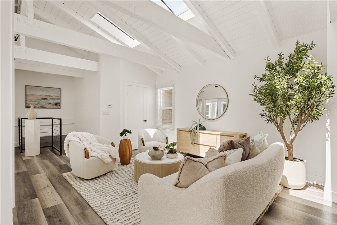 702 1/2 Acacia Avenue, Corona Del Mar CA 92625 - photo 8