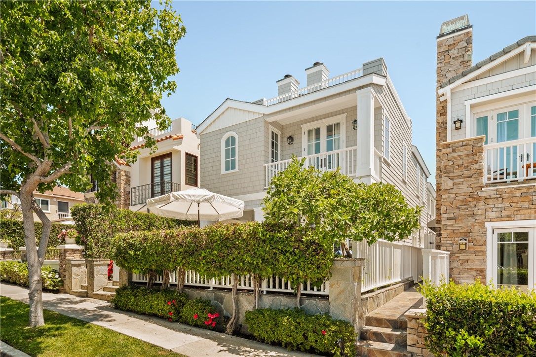 702 1/2 Acacia Avenue, Corona Del Mar CA 92625 - photo 20