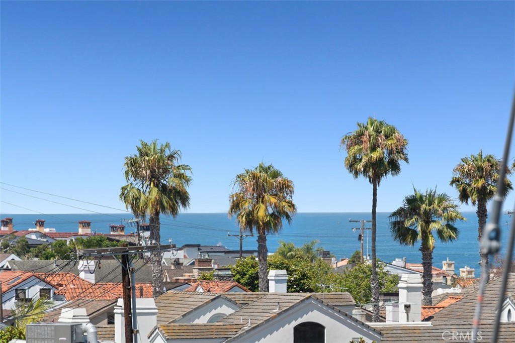 705 1/2 Goldenrod Avenue, Corona Del Mar CA 92625 - photo 1