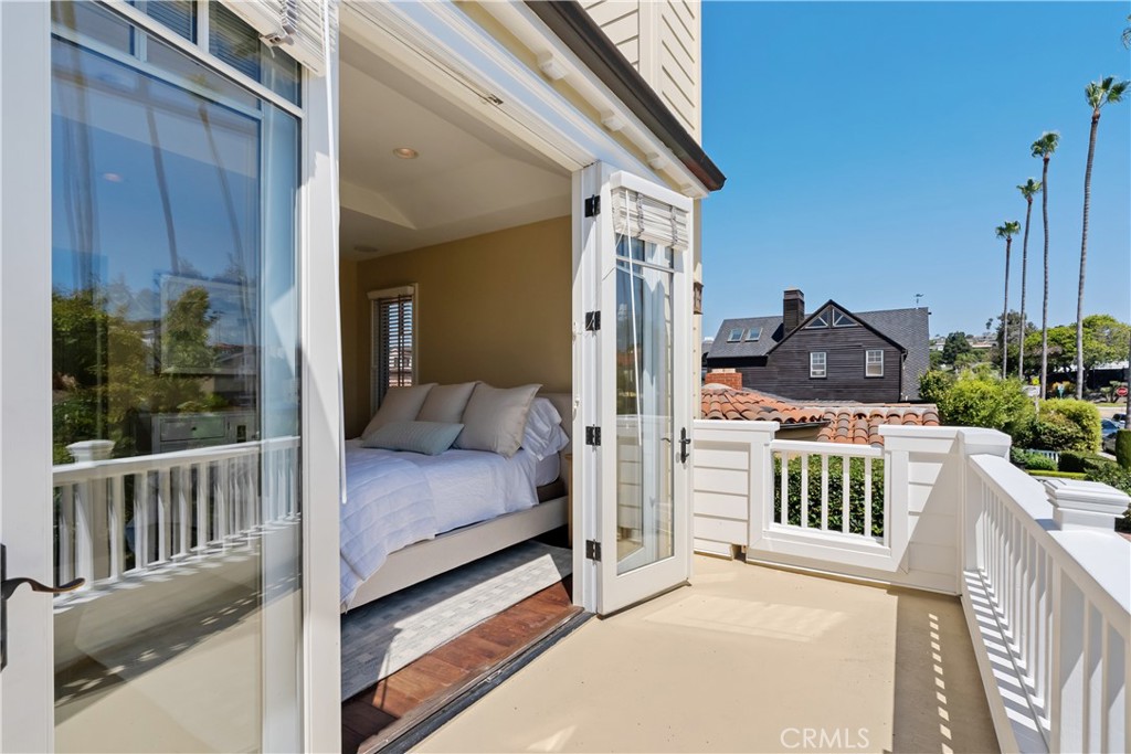 705 Goldenrod Avenue, Corona Del Mar CA 92625 - photo 18