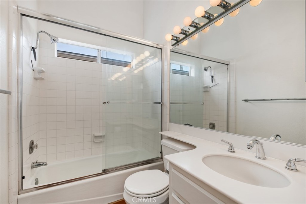 707 1/2 Marigold Avenue, Corona Del Mar CA 92625 - photo 10