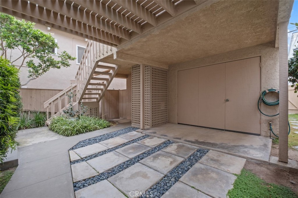 707 1/2 Marigold Avenue, Corona Del Mar CA 92625 - photo 13