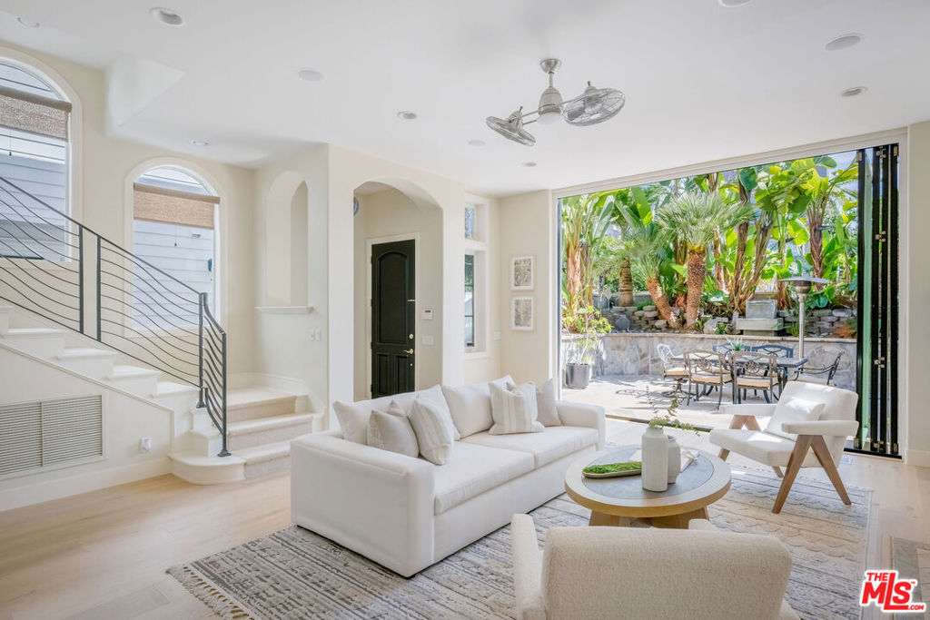 707 Jasmine Avenue, Corona Del Mar CA 92625 - photo 1