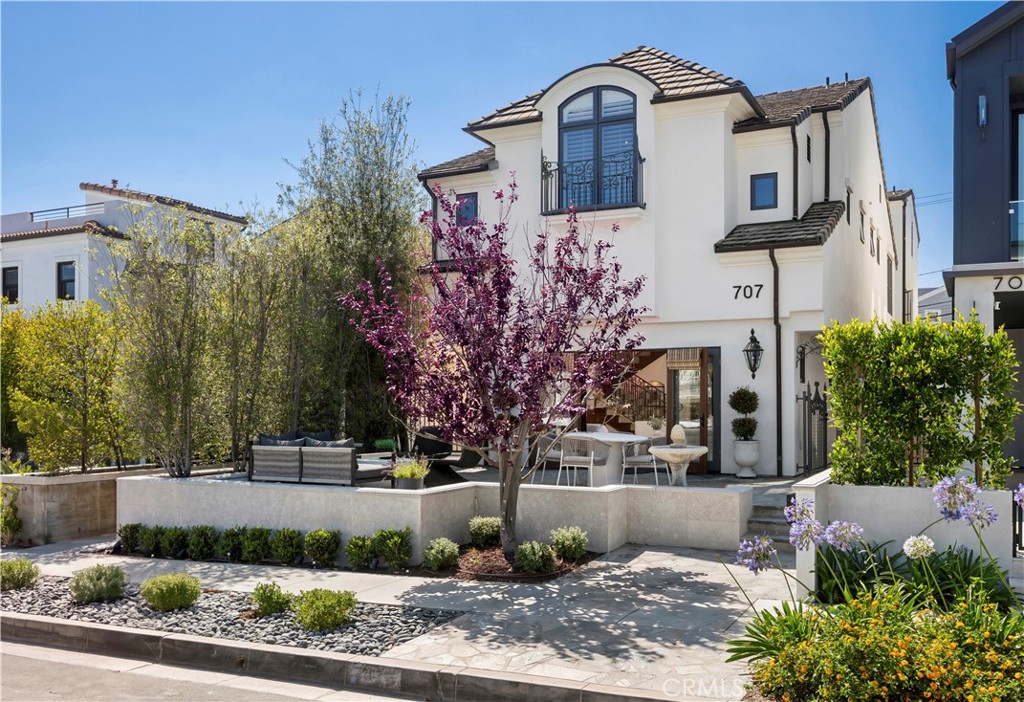 707 Larkspur Avenue, Corona Del Mar CA 92625 - photo 3