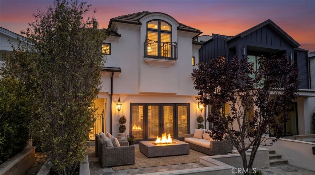707 Larkspur Avenue, Corona Del Mar CA 92625 - photo 2
