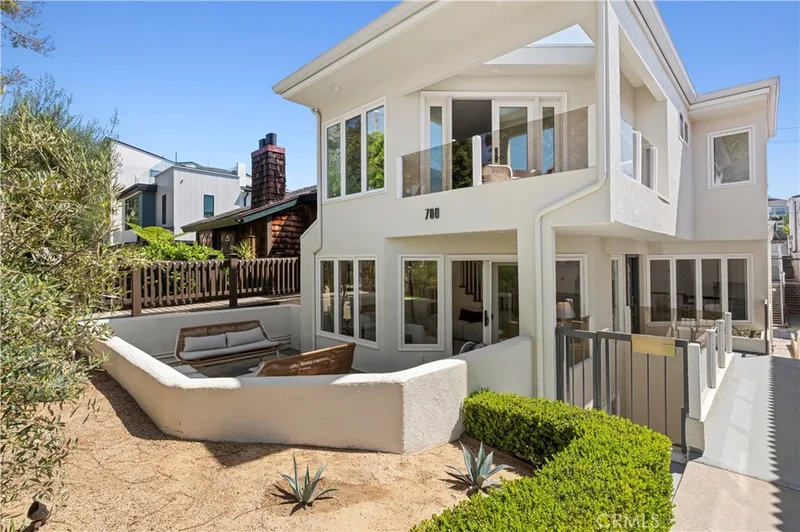 708 Iris Avenue A, Corona Del Mar, CA 92625