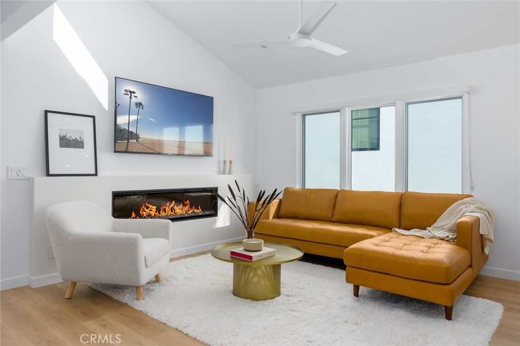 710 Heliotrope Avenue B, Corona Del Mar CA 92625 - photo 1
