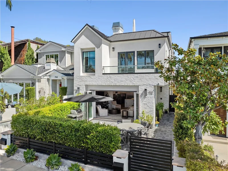 712 Marguerite Avenue, Corona Del Mar, CA 92625