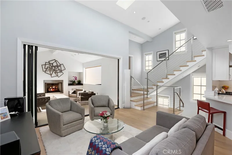 715 1/2 Marigold Avenue, Corona Del Mar, CA 92625