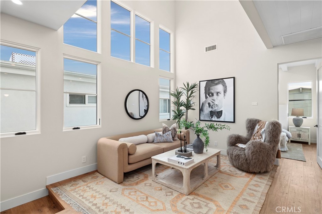 715 1/2 Poinsettia Avenue, Corona Del Mar CA 92625 - photo 4