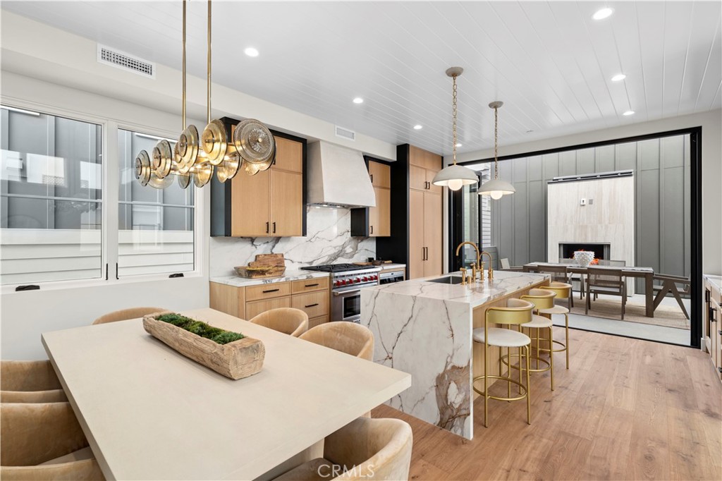 715 1/2 Poinsettia Avenue, Corona Del Mar CA 92625 - photo 6