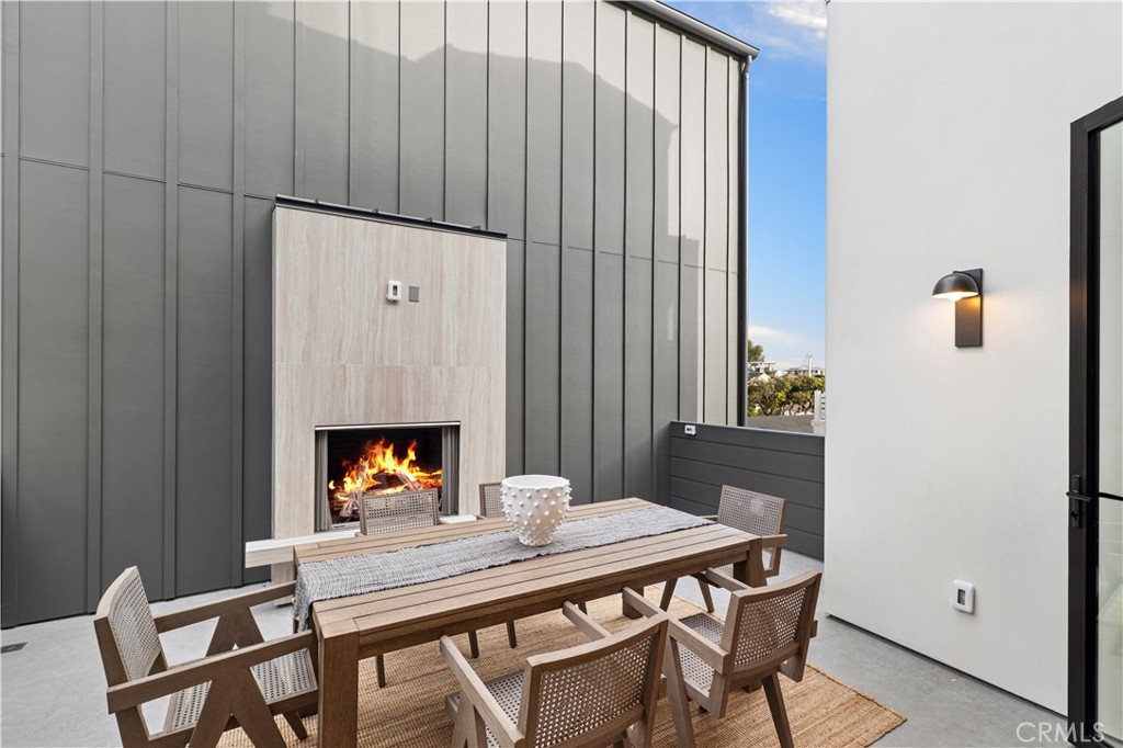 715 1/2 Poinsettia Avenue, Corona Del Mar CA 92625 - photo 9