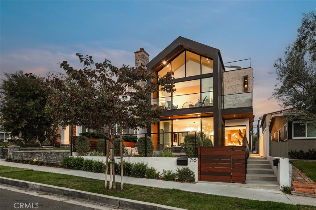 716 Orchid Avenue, Corona Del Mar CA 92625 - photo 3