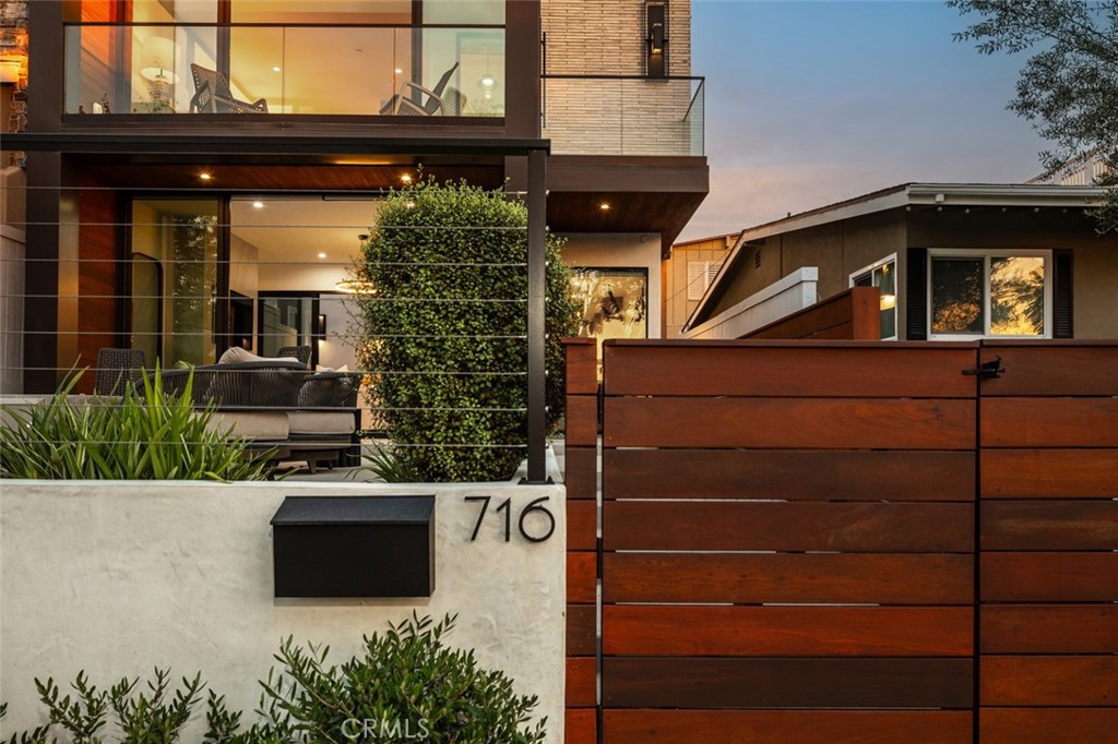 716 Orchid Avenue, Corona Del Mar CA 92625 - photo 4