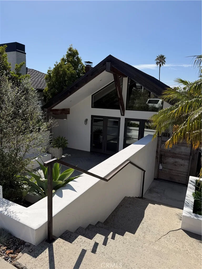 717 Jasmine Ave Unit A, Corona Del Mar, CA 92625