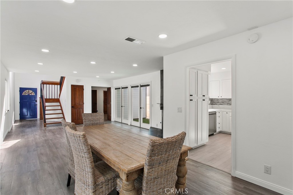 Dining area and primary room - 719 Marigold Avenue, Corona Del Mar CA 92625 - photo 1