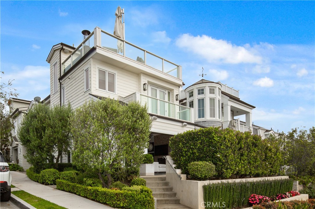 720 Poinsettia Ave, Corona Del Mar CA 92625 - photo 1