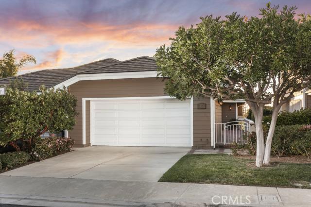 Gardenia Frontage - 827 Gardenia Way, Corona Del Mar CA 92625 - photo 1