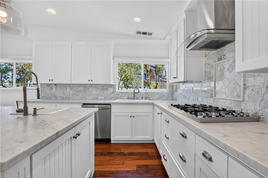 9 Curl, Corona Del Mar CA 92625 - photo 11