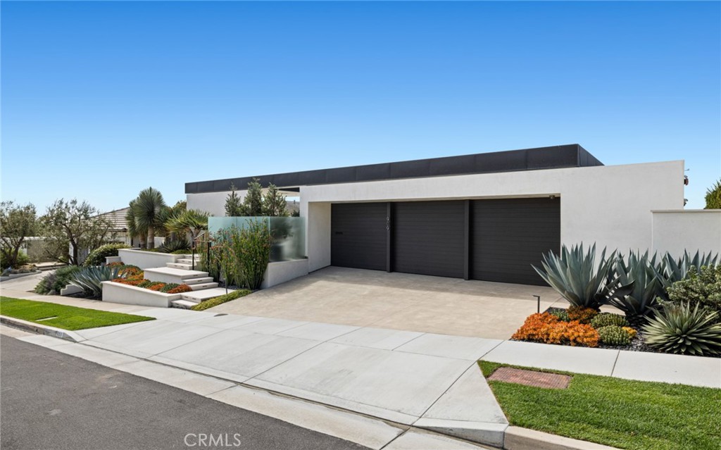 909 Tiller Way, Corona Del Mar CA 92625 - photo 1