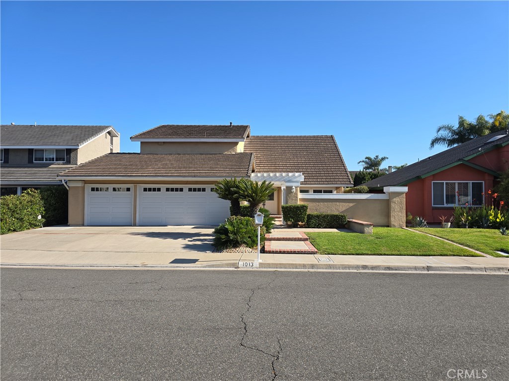 1013 Cannonade Circle, Costa Mesa CA 92626 - photo 1