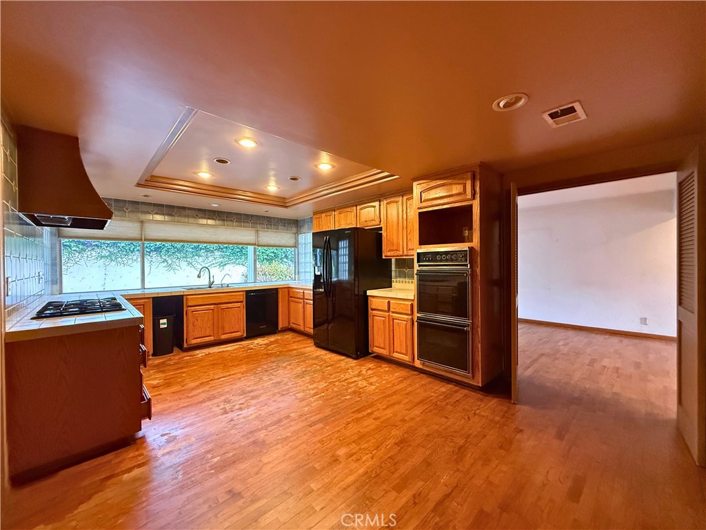 1022 Cannonade Circle, Costa Mesa CA 92626 - photo 14