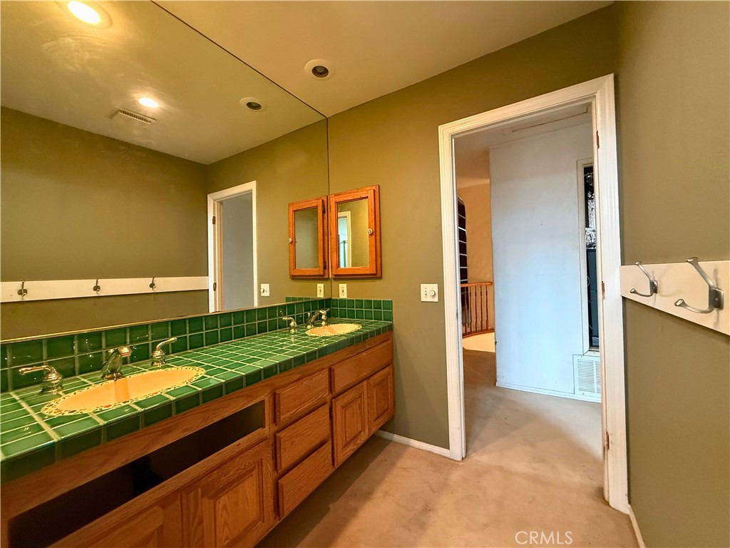 1022 Cannonade Circle, Costa Mesa CA 92626 - photo 27