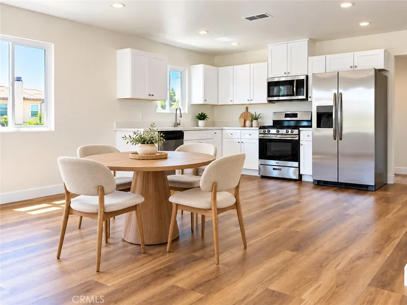 1040 El Camino C, Costa Mesa