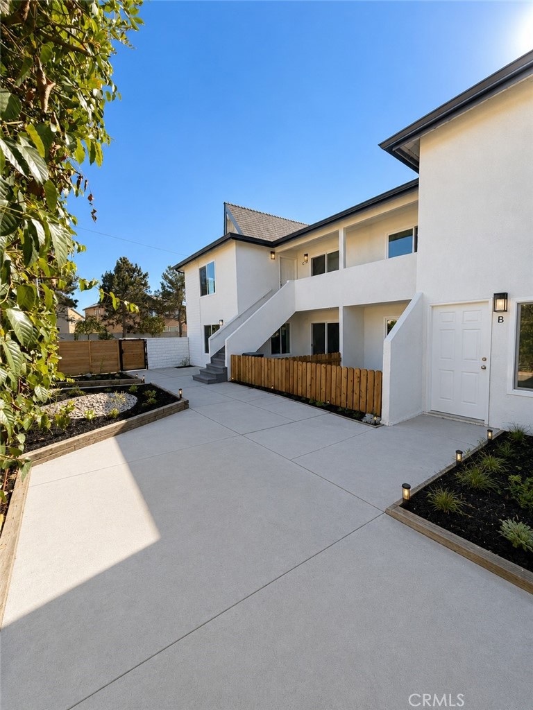 1040 El Camino C, Costa Mesa CA 92626 - photo 13