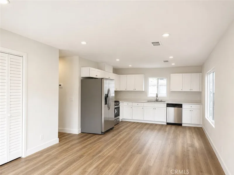 1040 El Camino E, Costa Mesa, CA 92626