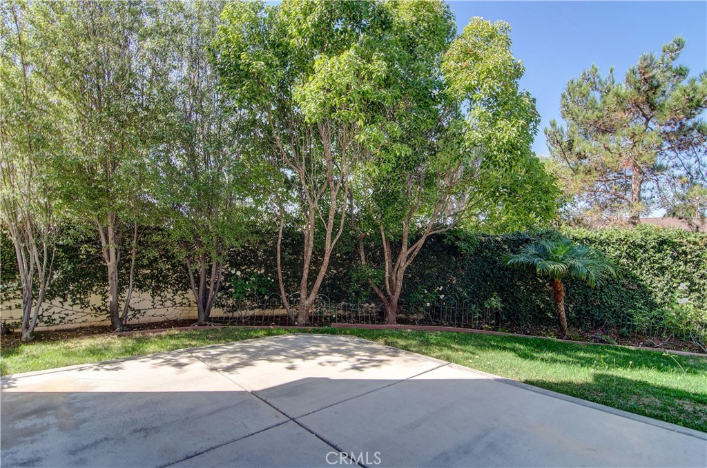 1044 Palmetto, Costa Mesa CA 92626 - photo 33