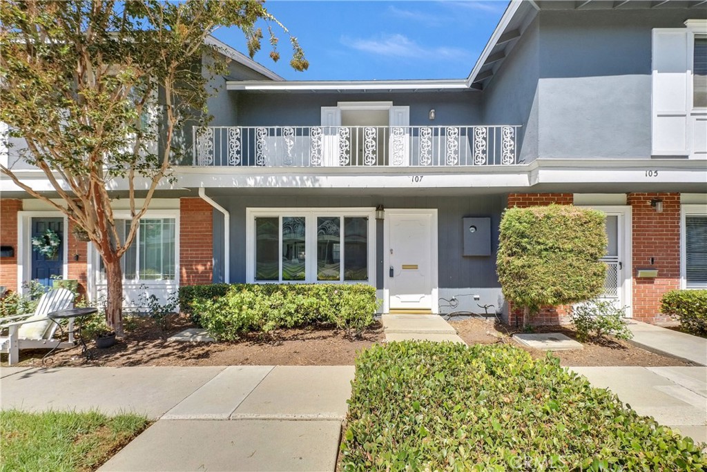 Front of Home - 107 Lexington, Costa Mesa CA 92626 - photo 1
