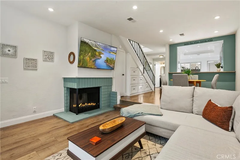 1083 Mesa Bluff 13, Costa Mesa, CA 92627
