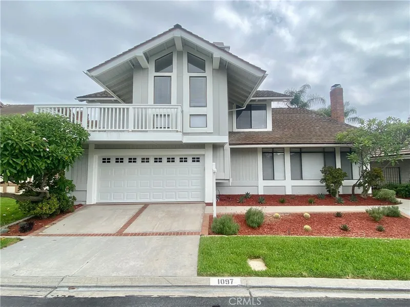 1097 Danielle Drive, Costa Mesa, CA 92626