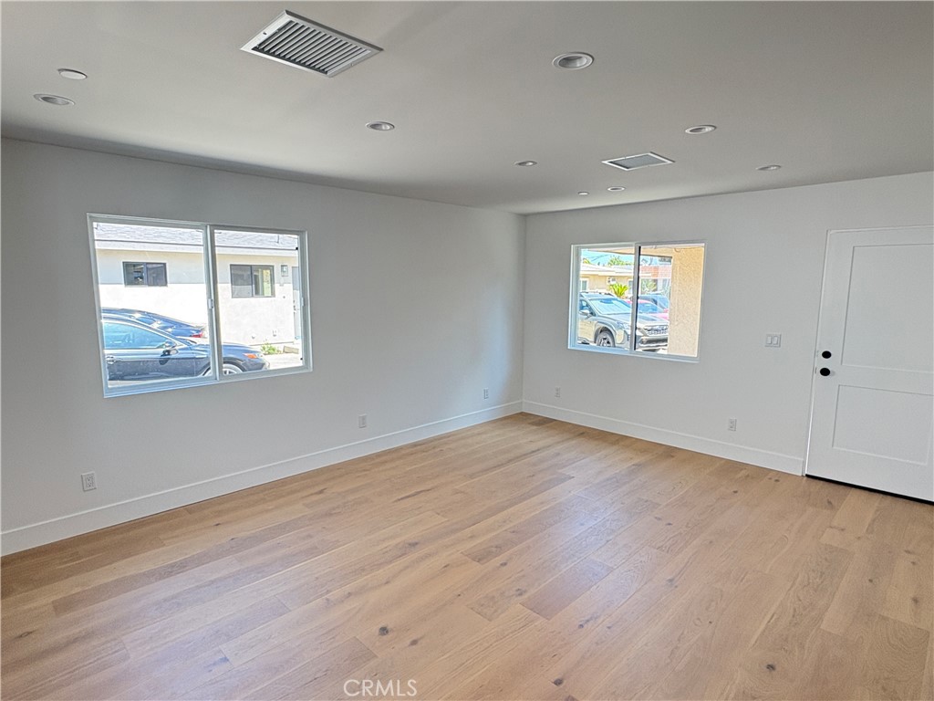 1106 Victoria D, Costa Mesa CA 92627 - photo 6