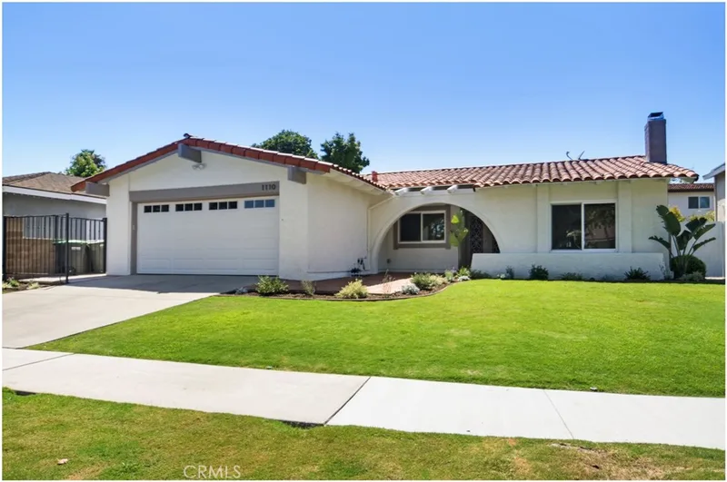1110 Redding, Costa Mesa, CA 92626