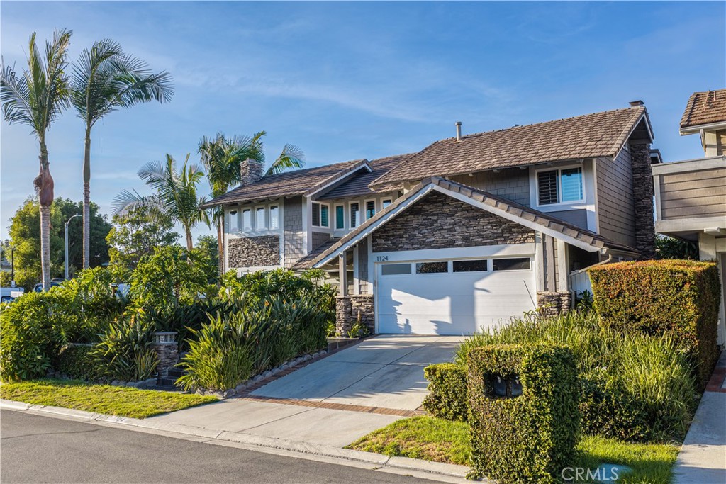 1124 Dennis Drive, Costa Mesa CA 92626 - photo 2