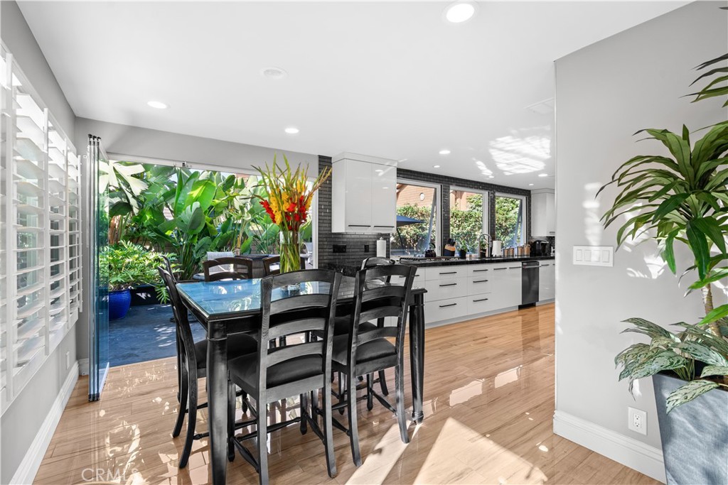 Dining Room - 1124 Dennis Drive, Costa Mesa CA 92626 - photo 16