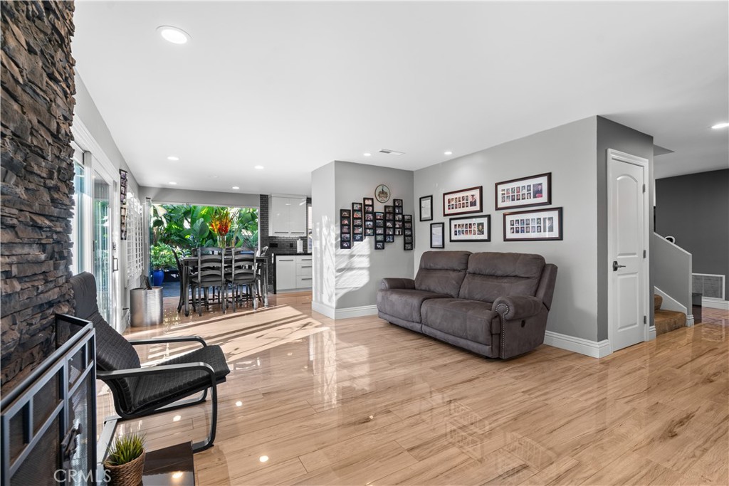 Family Room - 1124 Dennis Drive, Costa Mesa CA 92626 - photo 17