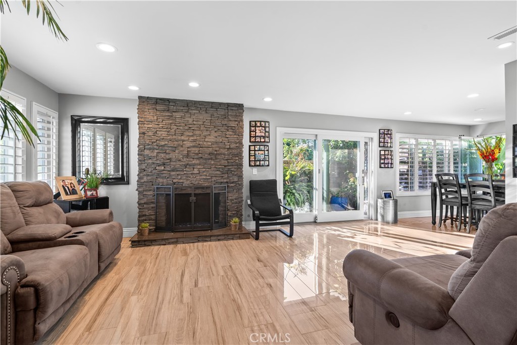 Family Room - 1124 Dennis Drive, Costa Mesa CA 92626 - photo 18