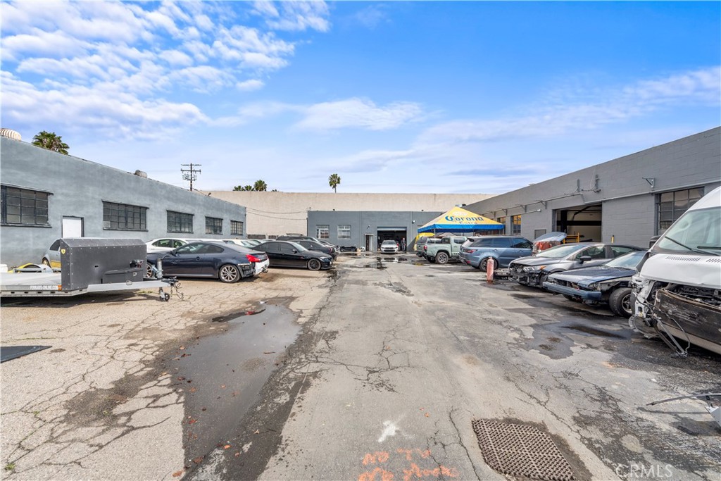 118 - yard - 116 E 16th Street, Costa Mesa CA 92627 - photo 19