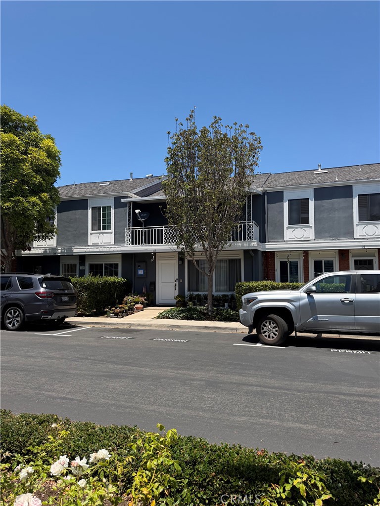 117 Yorktown, Costa Mesa CA 92626 - photo 1