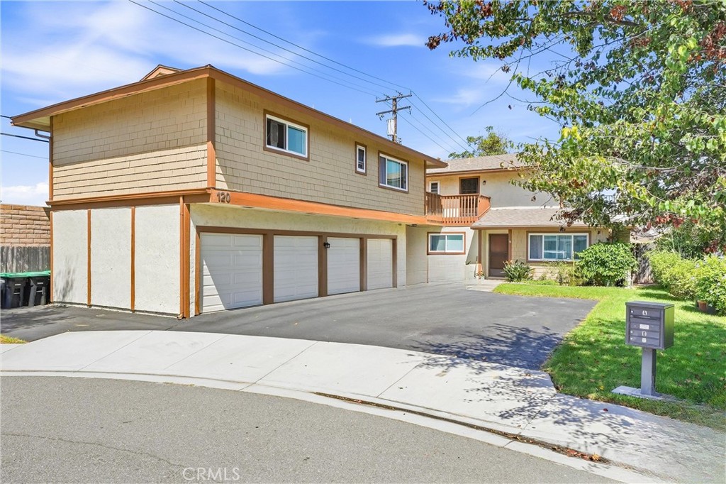 120 Lisa Lane, Costa Mesa CA 92627 - photo 2