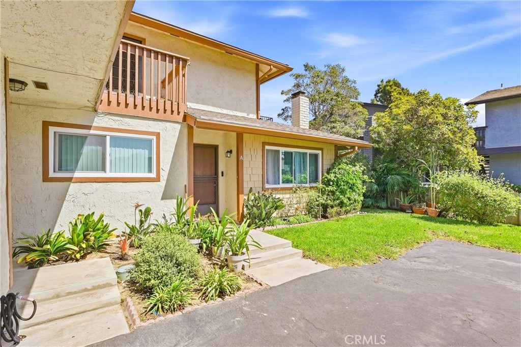 120 Lisa Lane, Costa Mesa CA 92627 - photo 7
