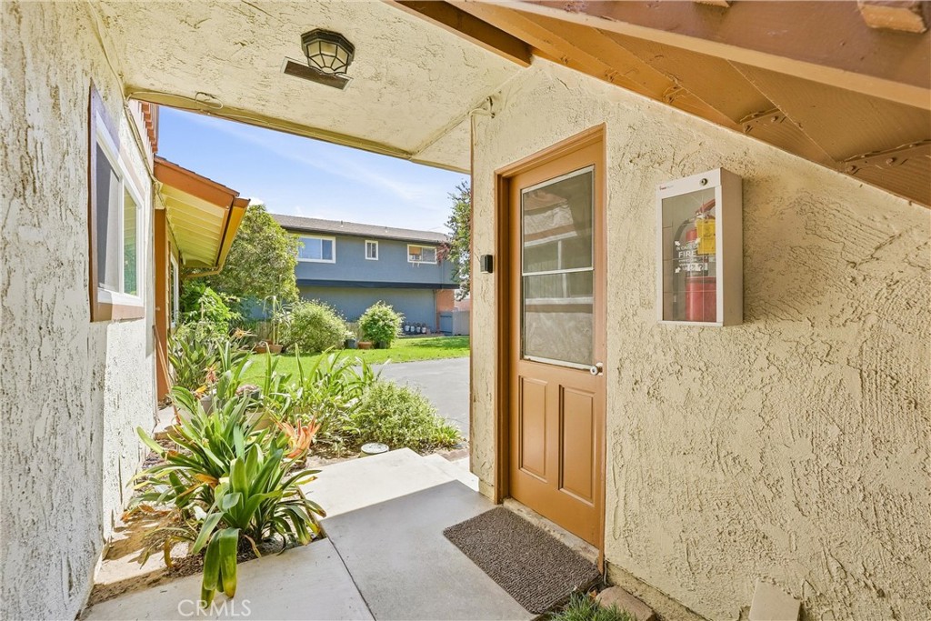 120 Lisa Lane, Costa Mesa CA 92627 - photo 8