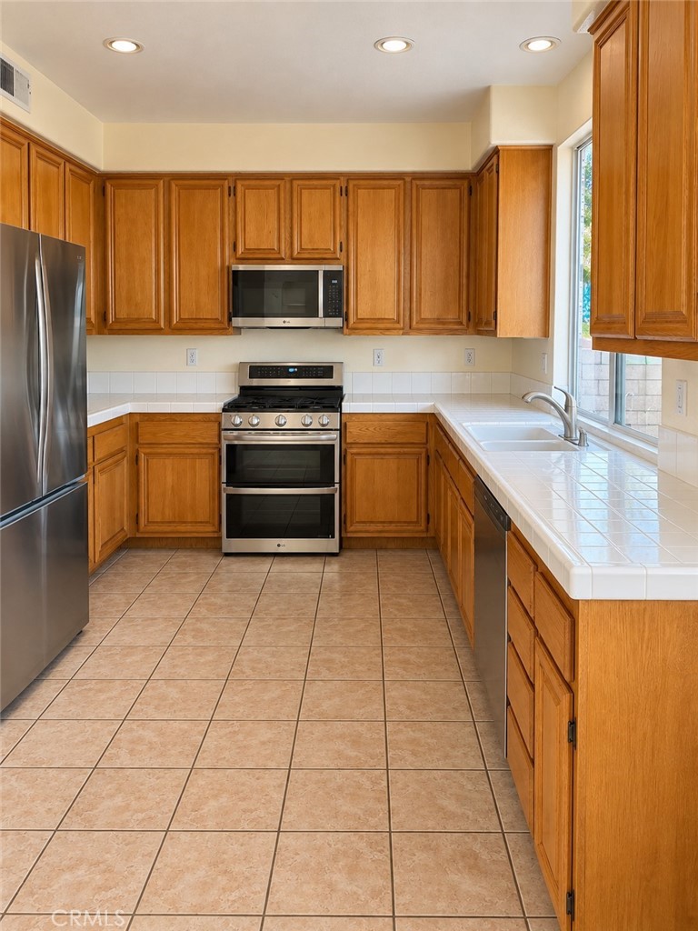 Kitchen - 1209 Citrus Place, Costa Mesa CA 92626 - photo 4