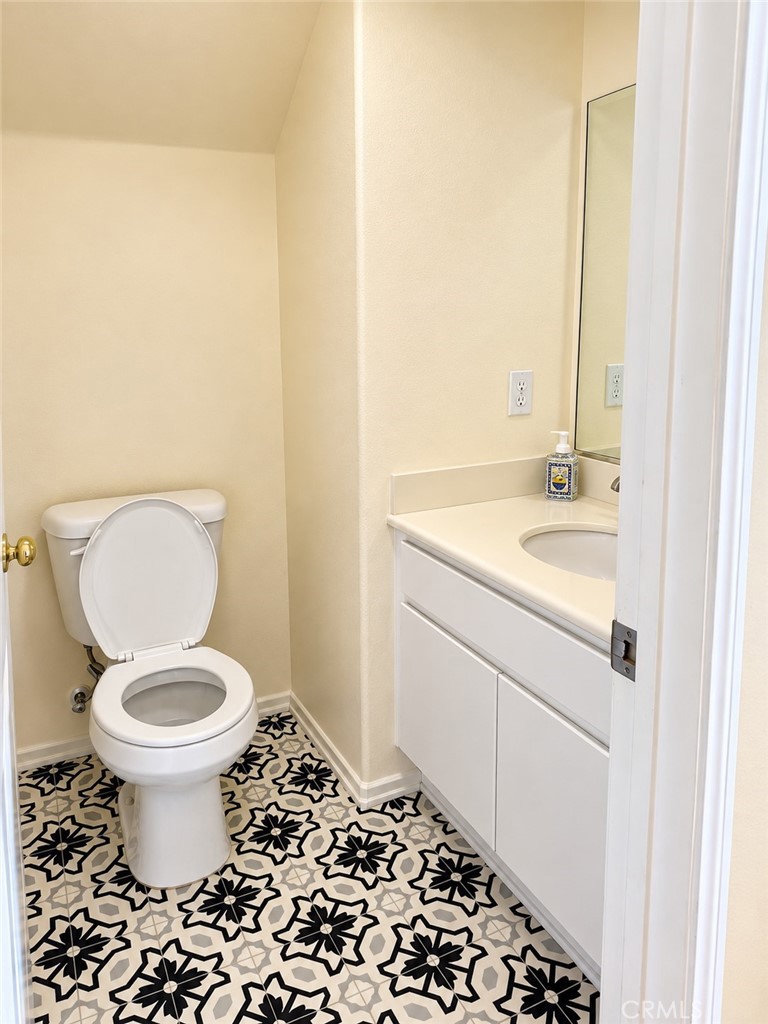 Half Bathroom - 1209 Citrus Place, Costa Mesa CA 92626 - photo 6