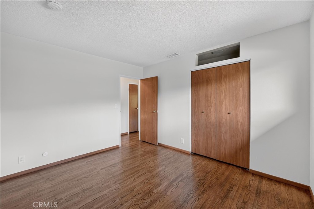 1288 Londonderry Street, Costa Mesa CA 92626 - photo 35
