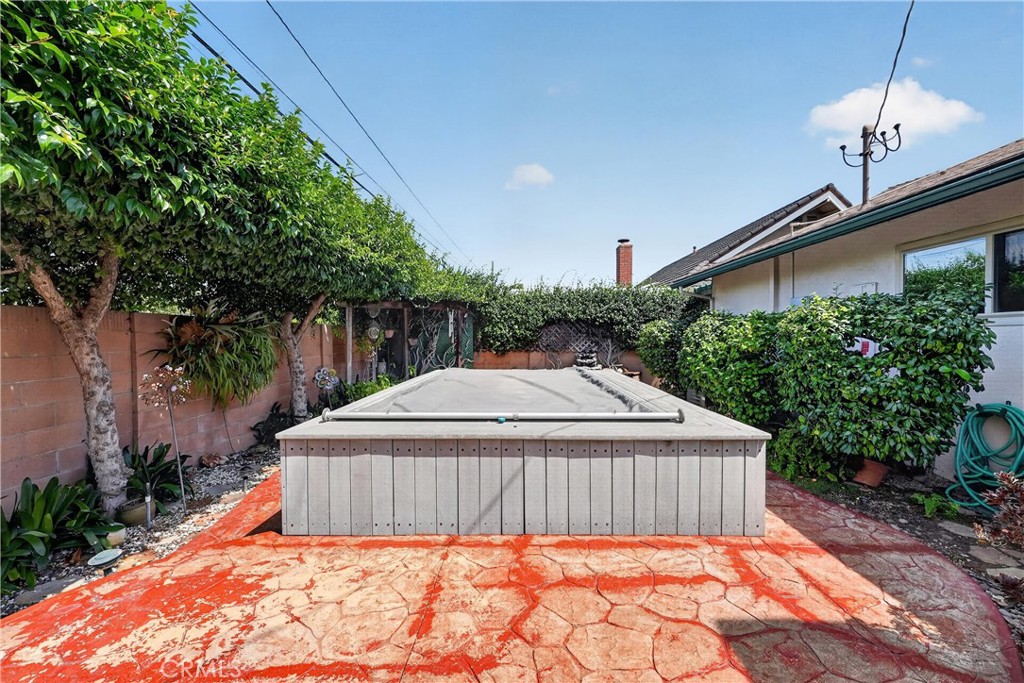 1288 Londonderry Street, Costa Mesa CA 92626 - photo 49